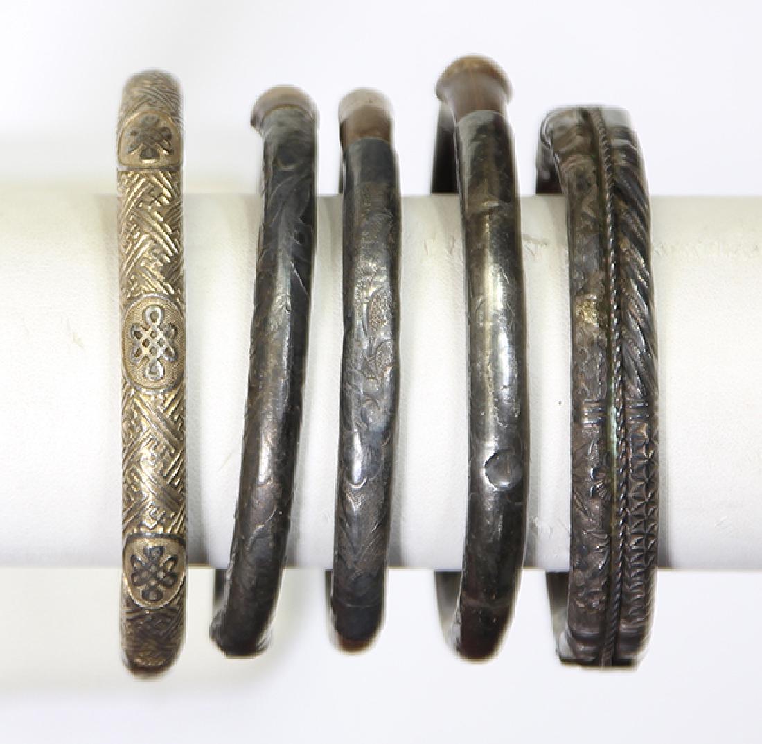 (Lot of 5) Rattan and silver bracelets (1 of 3)