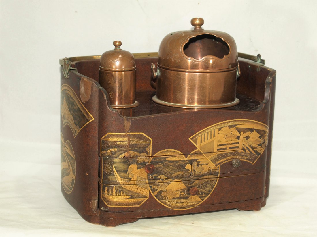 Antique Japanese gold lacquer tea caddy (1 of 8)