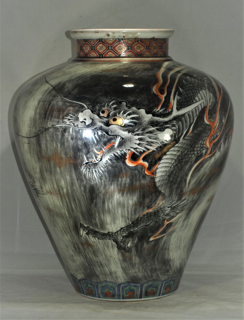 AMAZING & LARGE antique Japanese Imari style porcelain (1 of 8)