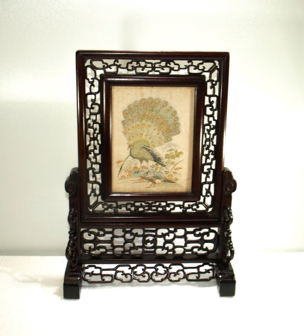 Antique/vintage Chinese hardwood table screen w/silk: Antique / vintage Chinese hardwood table screen w/ silk embroidery---Height: 13 1/2 in --Width: 9 7/8 in --Depth: 4 in --Weight: 1.13 lb