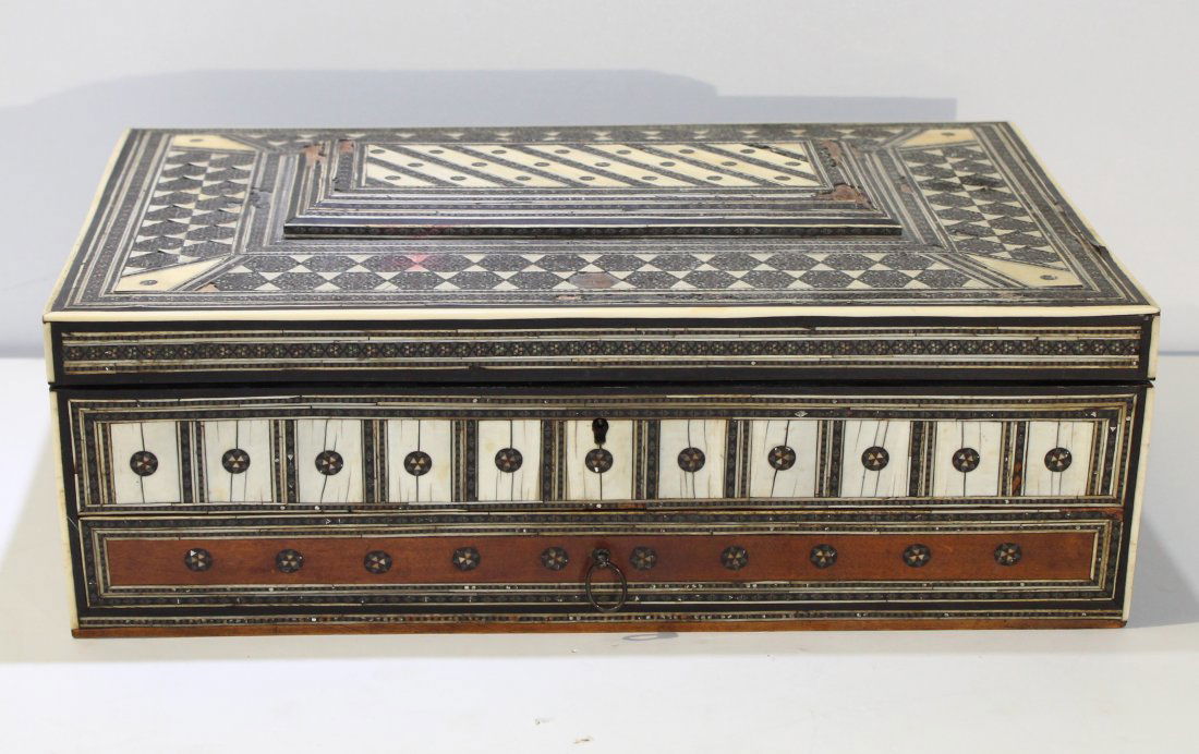 Antique inlaid wood box w/ autograph of MARK TWAIN (1 of 13)