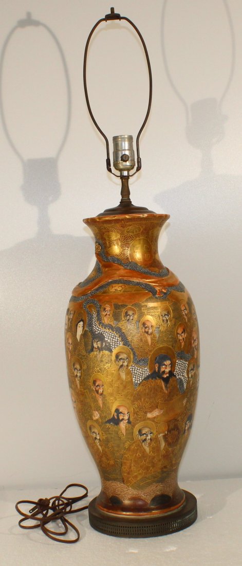 Antique Japanese Satsuma 100 Luohan vase lamp (1 of 16)
