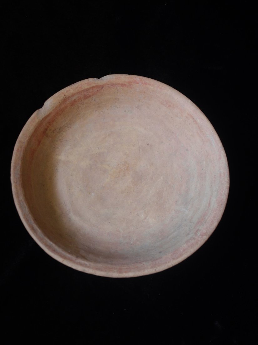 MAYAN TRIPOD BOWL: 2&1/2 INCHES TALL BY 5&3/4 INCHES WIDE FROM GUATAMALA SOLID VERY NICE ADDITION TO YOUR COLLECTION!