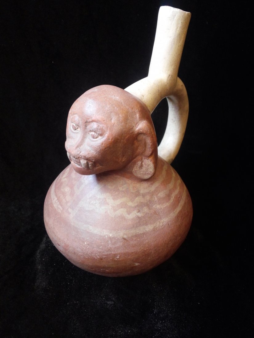 MOCHE MONKEY EFFIGY WATERBOTTLE (1 of 3)