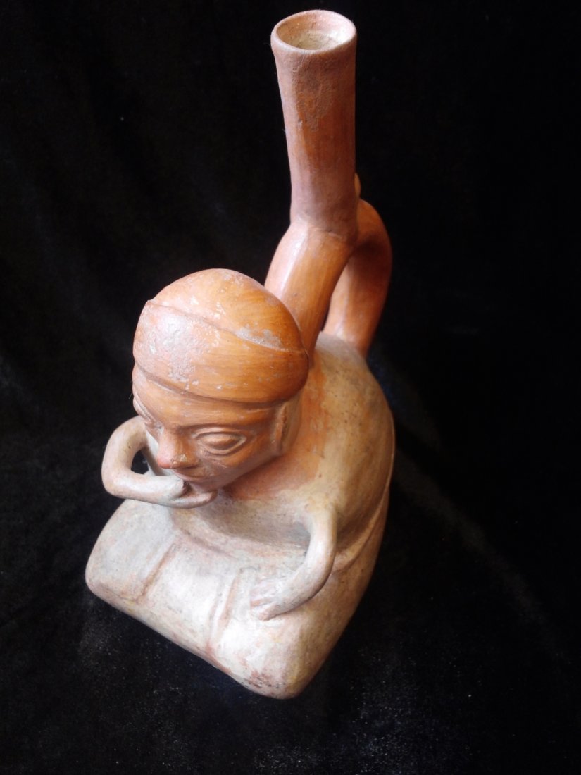 MOCHE HUMAN EFFIGY WATERBOTTLE (1 of 3)