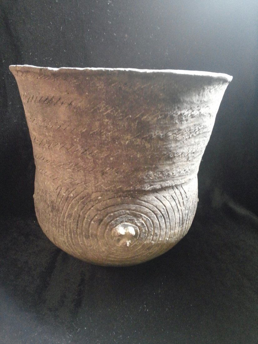 CADDO ENGRAVED POT (1 of 4)