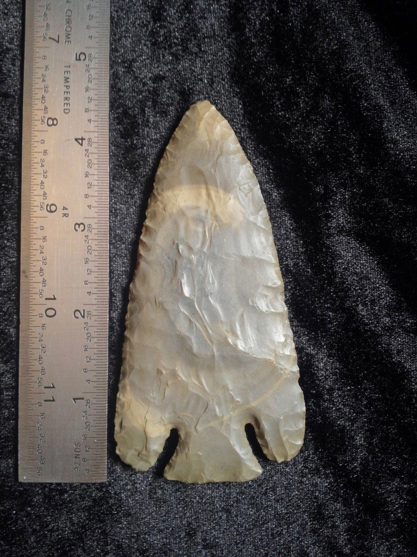 LOST LAKE    INDIAN ARTIFACTS  ARROWHEADS (1 of 1)