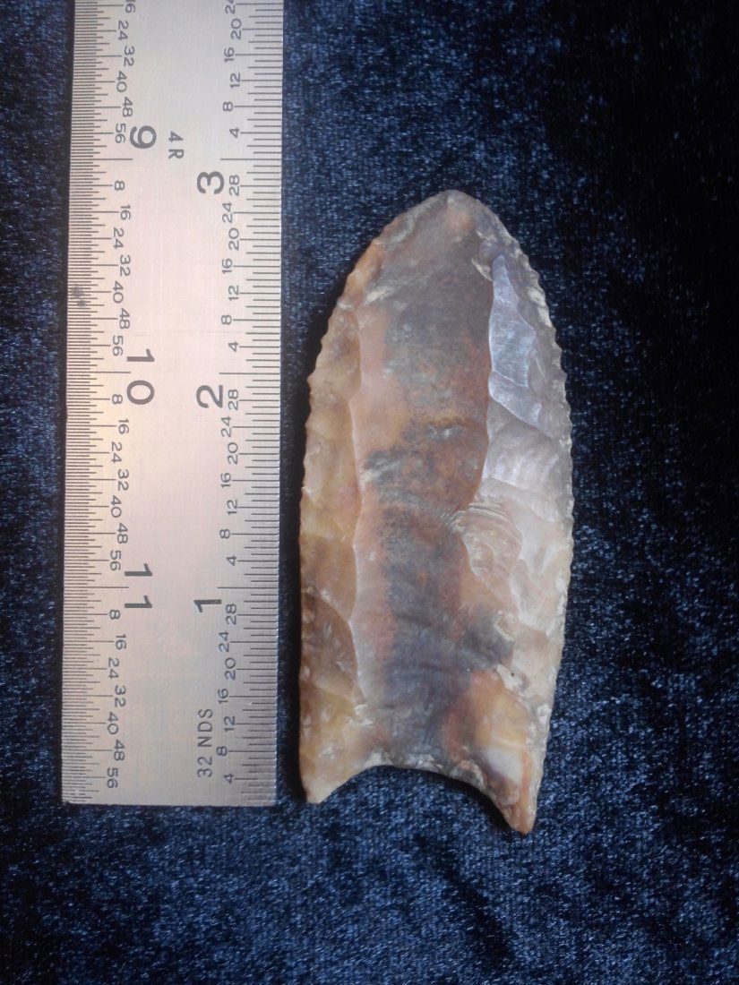 CLOVIS     INDIAN ARTIFACT ARROWHEAD (1 of 1)