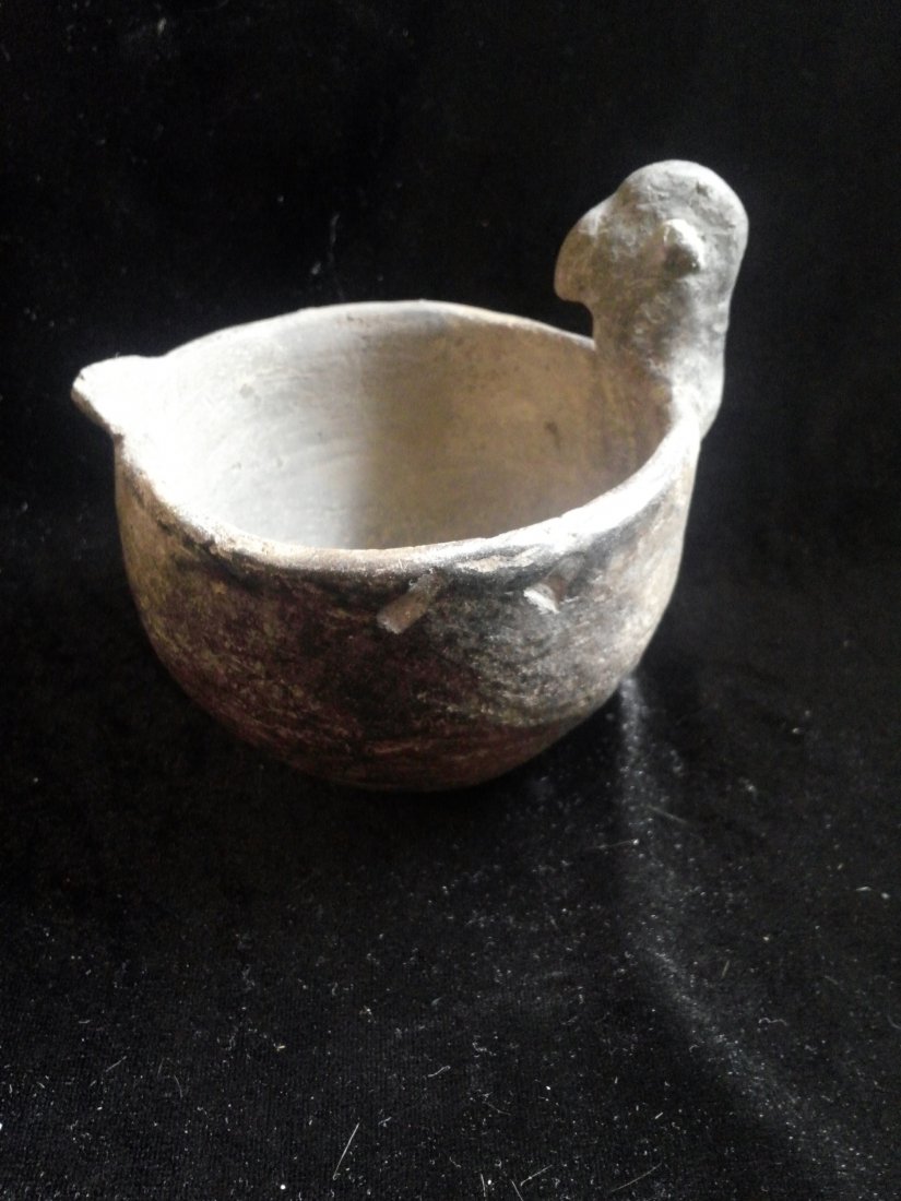 MISSISSIPPIAN DUCK EFFIGY BOWL (1 of 3)