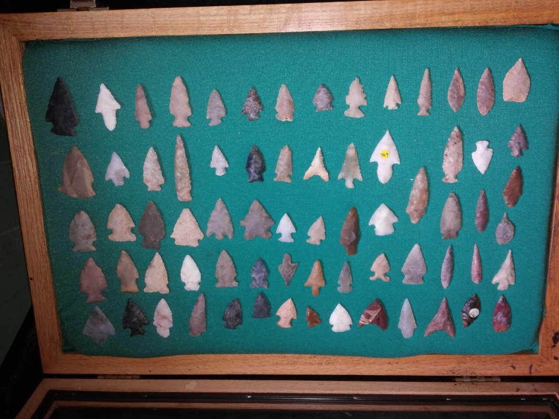 GROUP OF 70 MISSOURI POINTS   INDIAN ARTIFACT ARROWHEAD (1 of 1)