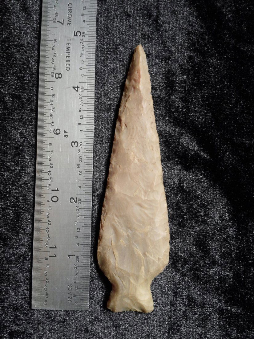 ETLEY     INDIAN ARTIFACT ARROWHEAD (1 of 1)