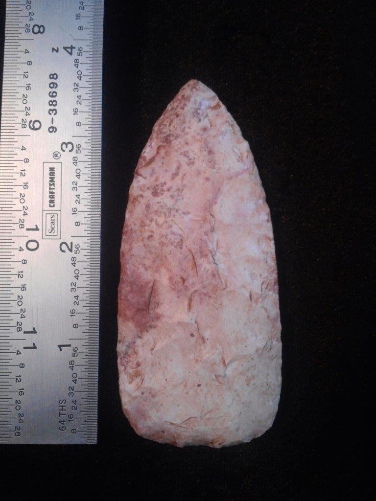 ARCHAIC KNIFE: IT IS 3&1/2 INCHES LONG IT IS FROM MISSOURI. IT WOULD MAKE A GREAT ADDITION TO YOUR COLLECTION!