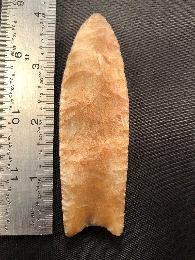 CLOVIS    INDIAN ARTIFACT ARROWHEAD (1 of 4)