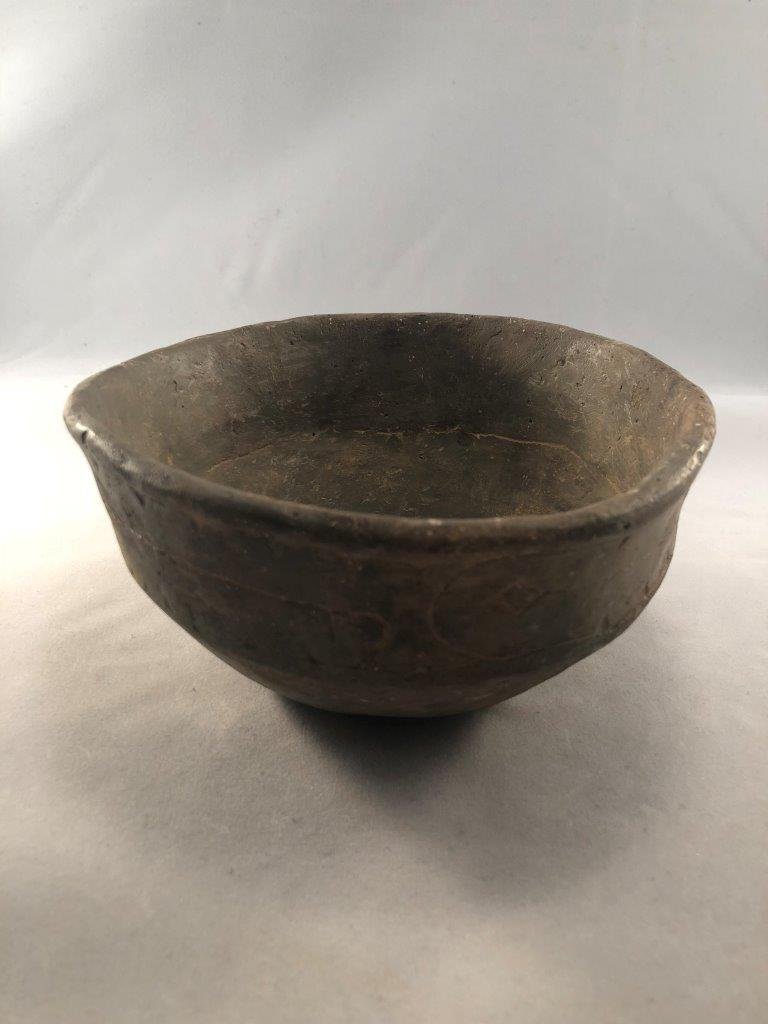 CADDO  BOWL  INDIAN ARTIFACT ARROWHEAD (1 of 4)