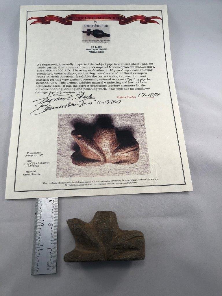 FROG EFFIGY  PIPE   WITH BANNERSTONE TOM COA (1 of 7)