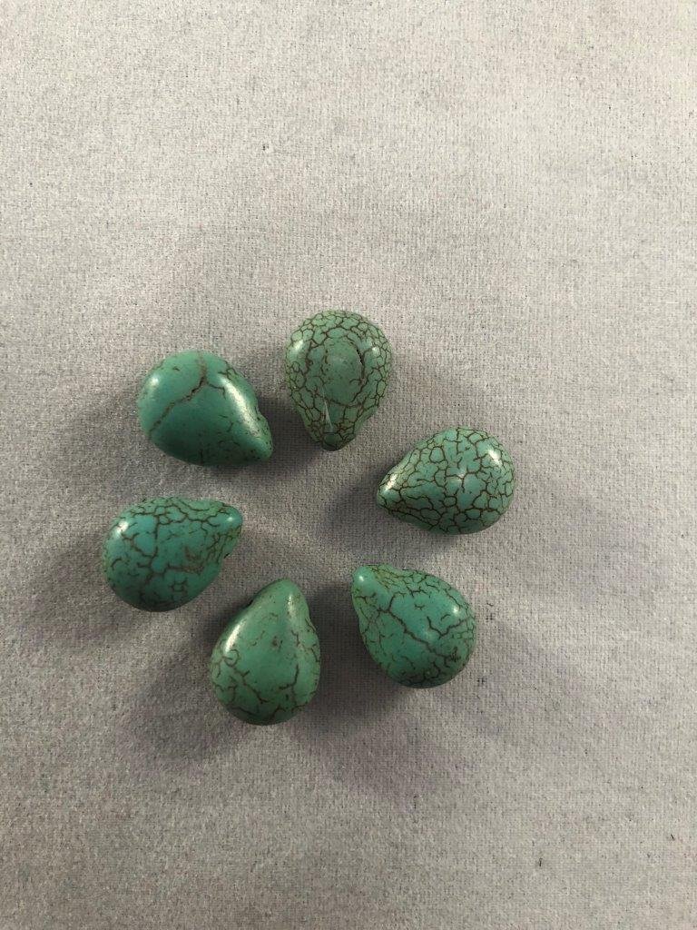 6 TRADE BEADS    INDIAN ARTIFACT ARROWHEAD (1 of 2)