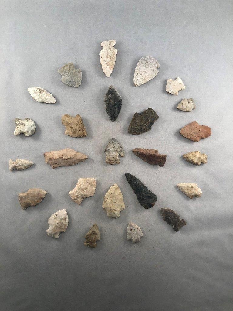 25 ARKANSAS POINTS      INDIAN ARTIFACT ARROWHEAD (1 of 2)
