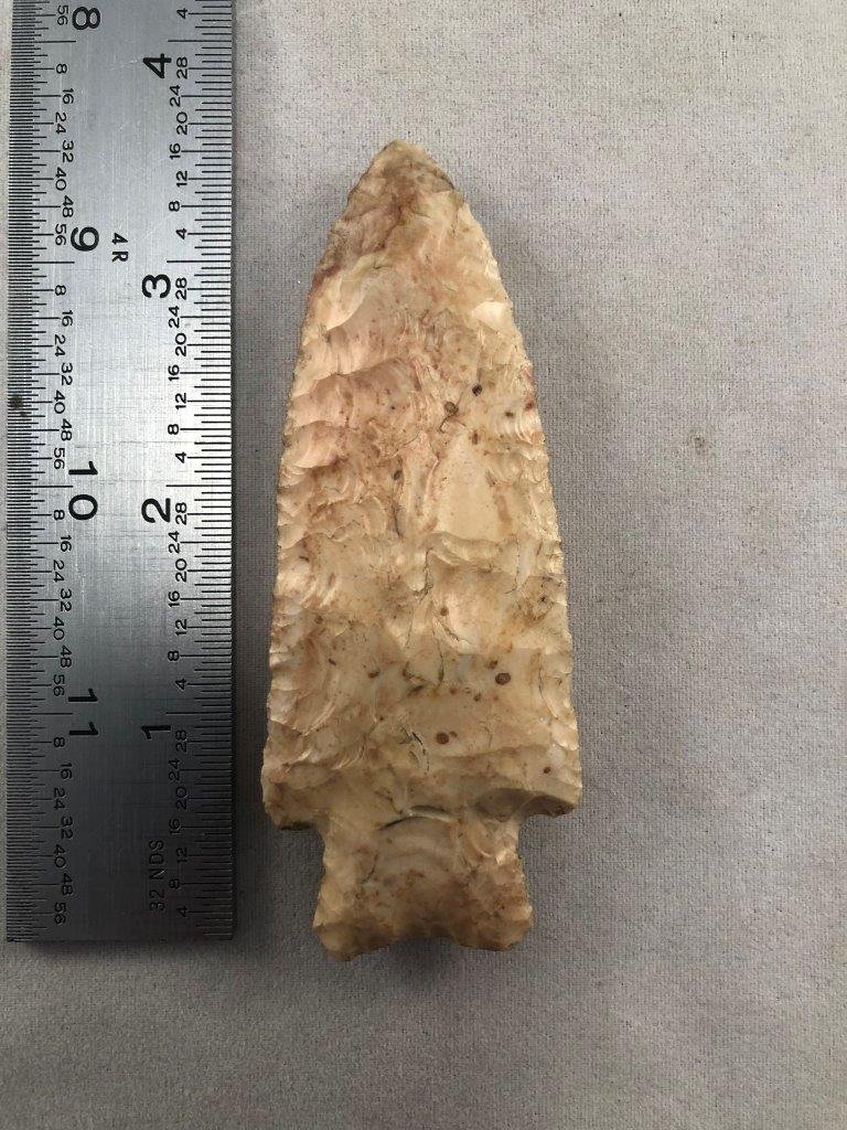 HOLLAND    INDIAN ARTIFACT ARROWHEAD (1 of 3)