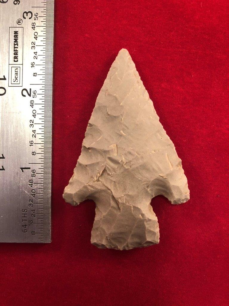 MARSHALL INDIAN ARTIFACT ARROWHEAD: THIS BEAUTIFUL ARTIFACT IS 2&1/2 INCHES LONG. IT IS FROM MISSOURI. IT WILL MAKE A GREAT ADDITION TO YOUR COLLECTION!