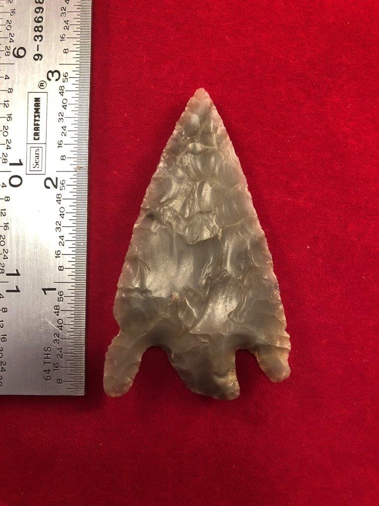 MARSHALL INDIAN ARTIFACT ARROWHEAD: THIS BEAUTIFUL ARTIFACT IS 2&3/4 INCHES LONG. IT IS FROM TEXAS. IT WILL MAKE A GREAT ADDITION TO YOUR COLLECTION!