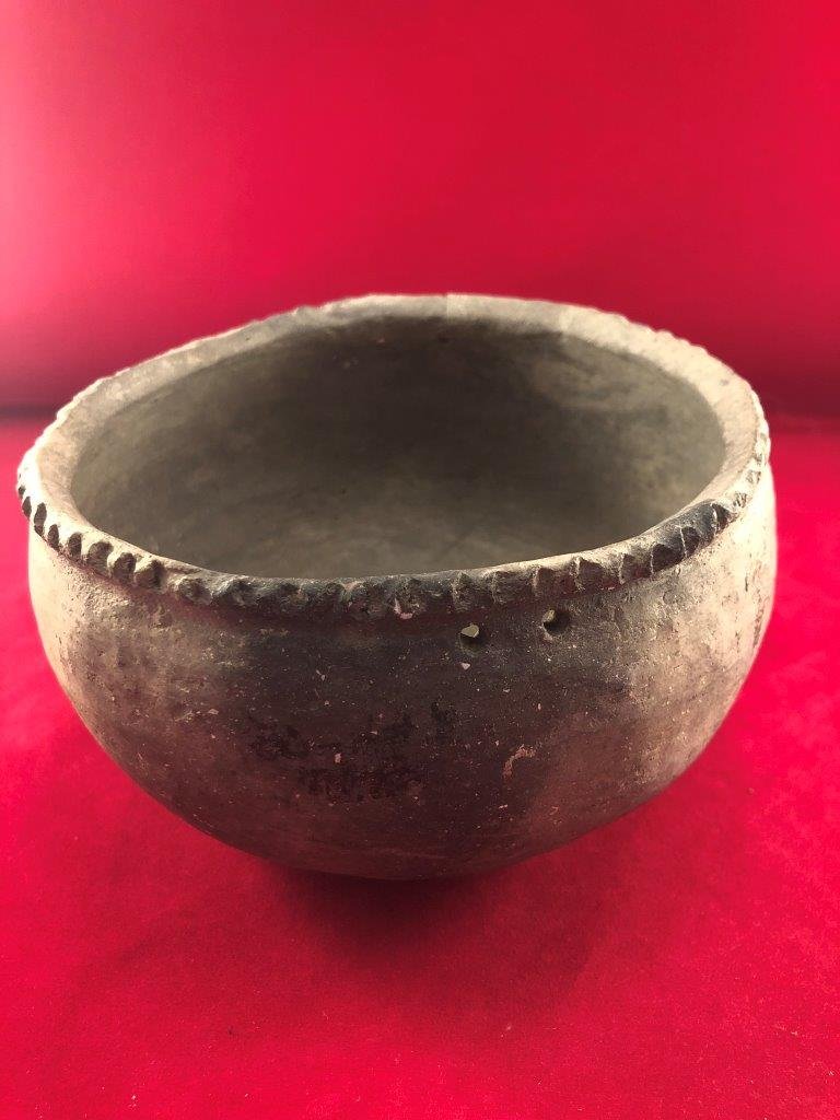 MISSISSIPPIAN BOWL   INDIAN ARTIFACT ARROWHEAD (1 of 4)