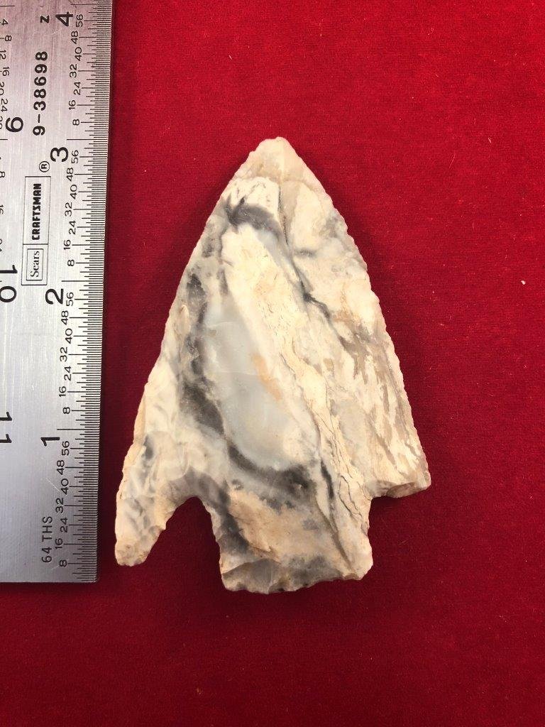 SMITH INDIAN ARTIFACT ARROWHEAD: THIS BEAUTIFUL ARTIFACT IS 3 INCHES LONG. IT IS FROM MISSOURI. IT WILL MAKE A GREAT ADDITION TO YOUR COLLECTION!
