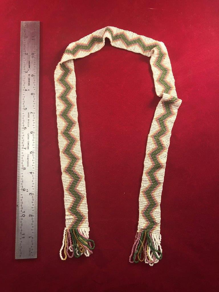 BEADED HEAD BAND  INDIAN ARTIFACT ARROWHEAD (1 of 2)