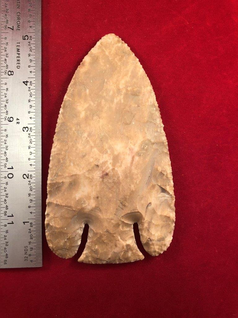 LARGE LOST LAKE   INDIAN ARTIFACT ARROWHEAD (1 of 3)
