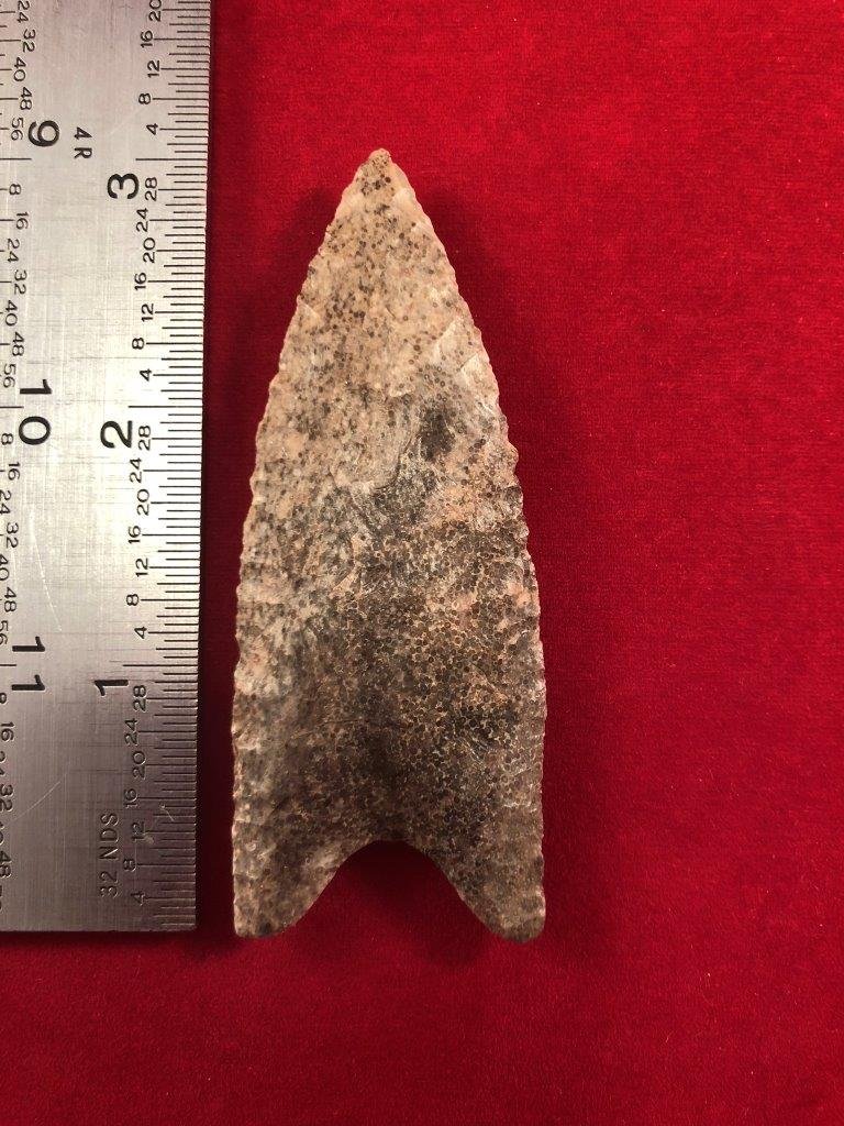 DALTON INDIAN ARTIFACT ARROWHEAD: THIS BEAUTIFUL NATIVE AMERICAN INDIAN ARTIFACT IS 3 INCHES LONG. IT IS FROM NE ARKANSAS. IT WILL MAKE A GREAT ADDITION TO YOUR COLLECTION!KEY WORDS: NATIVE AMERICAN INDIAN ARTIFACT ARTIFACTS ARROWHEAD
