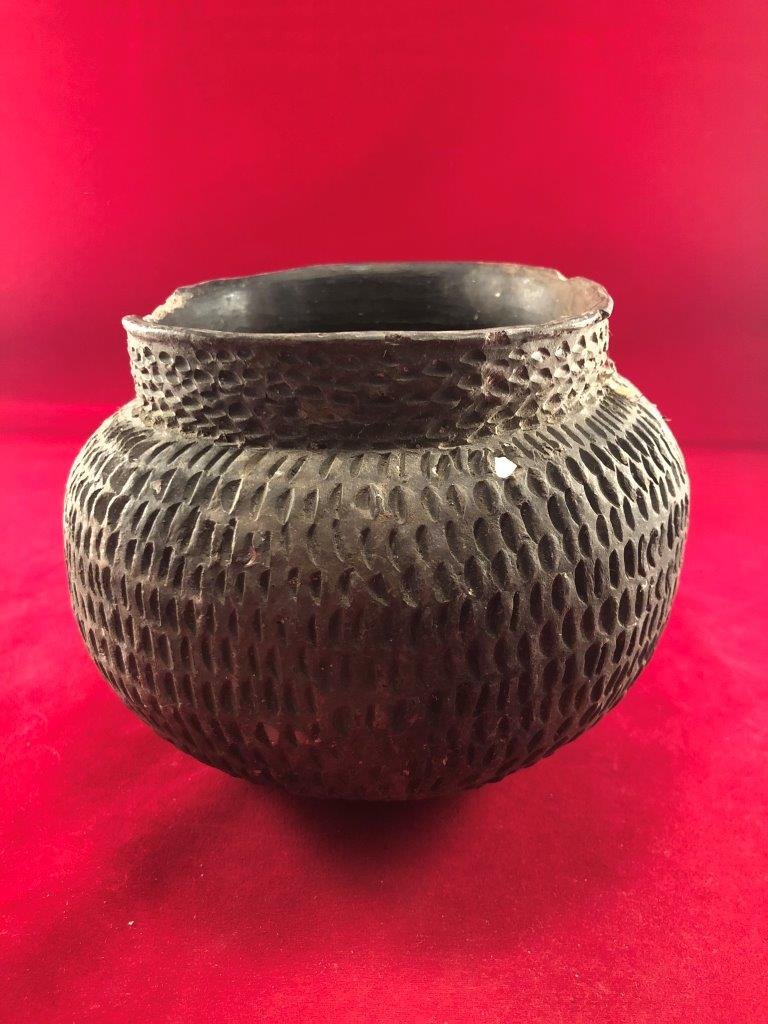 MISSISSIPPIAN JAR   INDIAN ARTIFACT ARROWHEAD (1 of 4)