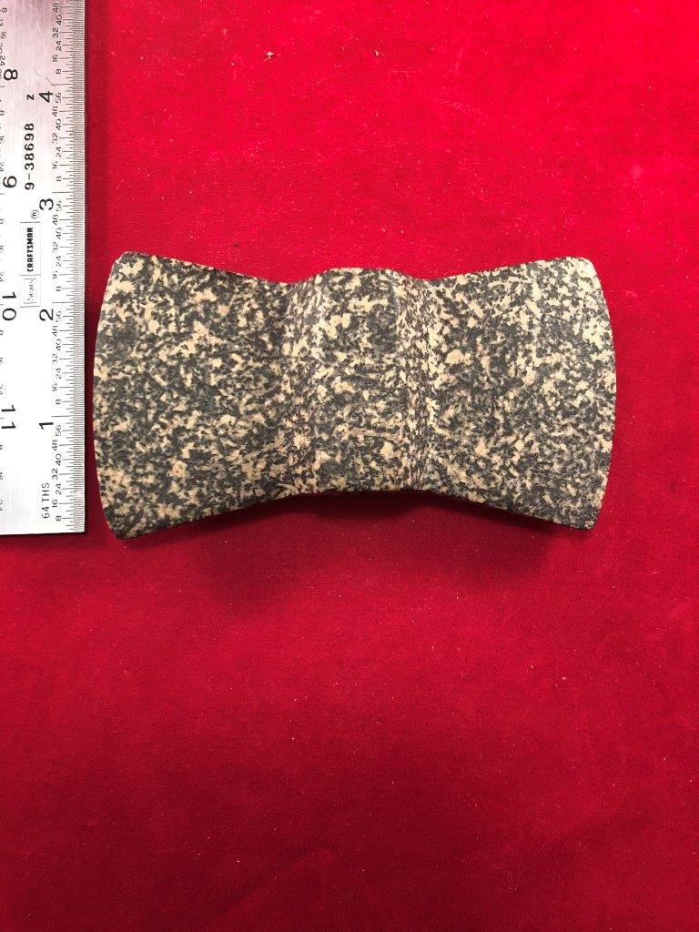 BOWTIE BANNERSTONE      INDIAN ARTIFACT ARROWHEAD (1 of 4)