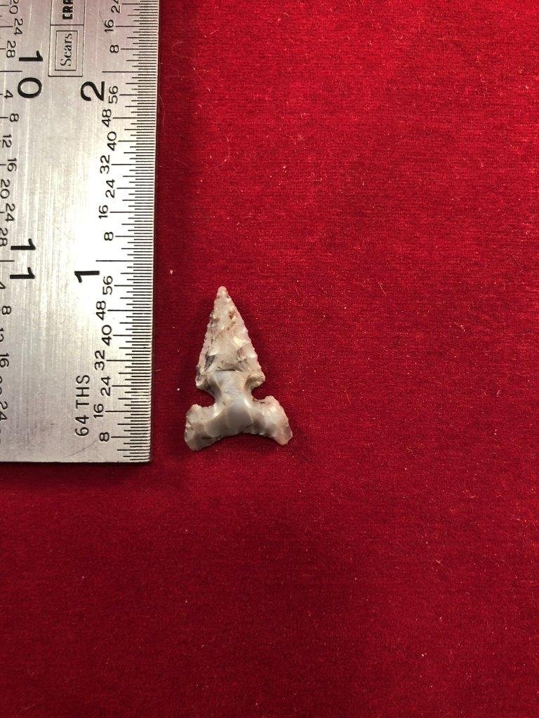 DESERT DELTA SIDE NOTCH      INDIAN ARTIFACT ARROWHEAD (1 of 3)