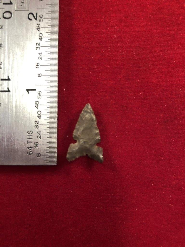 DESERT DELTA SIDE NOTCH      INDIAN ARTIFACT ARROWHEAD (1 of 3)