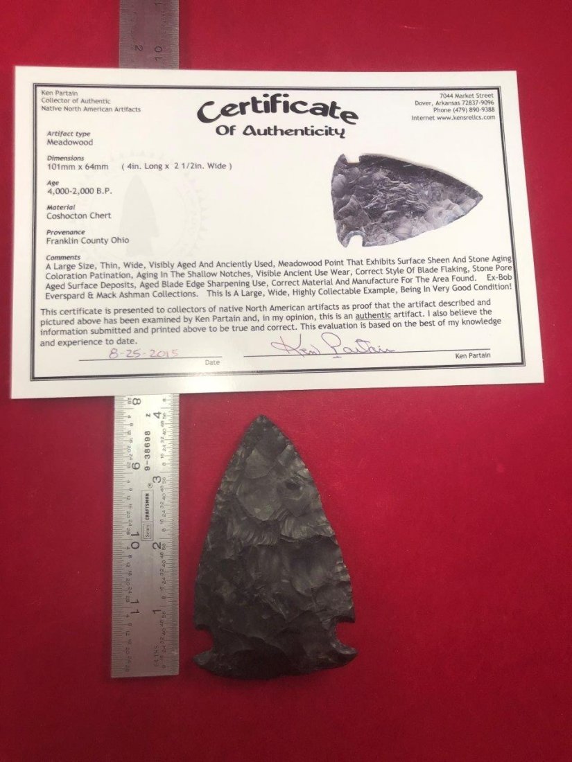MEADOWOOD INDIAN ARTIFACT ARROWHEAD WITH COA: THIS BEAUTIFUL NATIVE AMERICAN INDIAN ARTIFACT IS 4 INCHES LONG. IT IS FROM FRANKLIN COUNTY OHIO. EX- BOB EVERSPARD & MACK ASHMAN COLLECTIONS. COMES WITH A KEN PARTAIN CERTIFICATE OF AUTHENTICITY. IT 