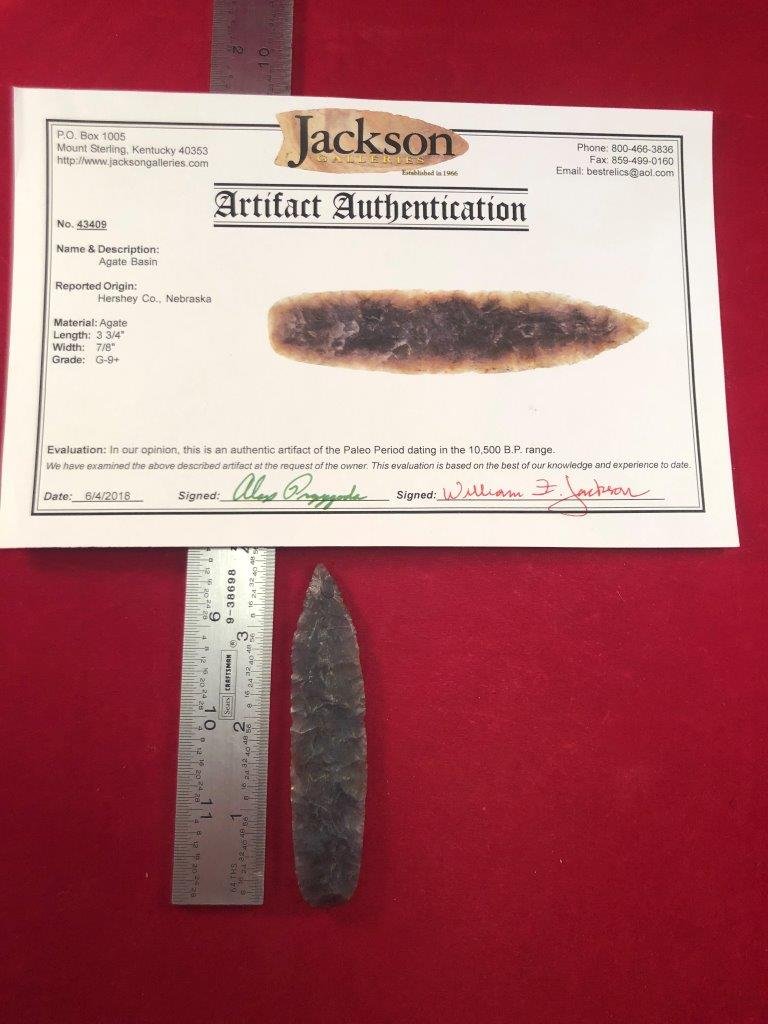 AGATE BASIN INDIAN ARTIFACT ARROWHEAD WITH COA: THIS BEAUTIFUL NATIVE AMERICAN INDIAN ARTIFACT IS 3&3/4 INCHES LONG. IT IS FROM HERSHEY COUNTY NEBRASKA. COMES WITH A JACKSON CERTIFICATE OF AUTHENTICITY. IT WILL MAKE A GREAT ADDITION TO YOUR COLLECT