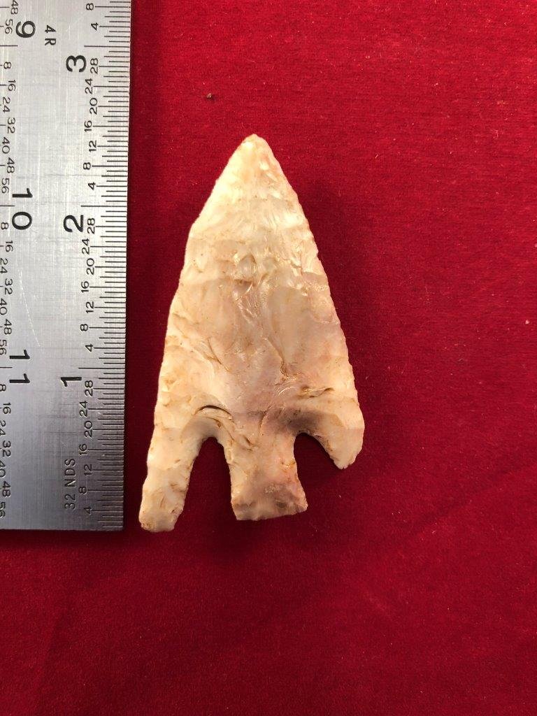 MARSHALL INDIAN ARTIFACT ARROWHEAD: THIS BEAUTIFUL NATIVE AMERICAN INDIAN ARTIFACT IS 2&3/8 INCHES LONG. IT IS FROM MISSOURI. IT WILL MAKE A GREAT ADDITION TO YOUR COLLECTION! KEY WORDS: NATIVE AMERICAN INDIAN ARTIFACT ARTIFACTS ARROWHE