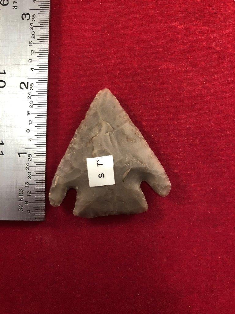 MARSHALL INDIAN ARTIFACT ARROWHEAD: THIS BEAUTIFUL NATIVE AMERICAN INDIAN ARTIFACT IS 1&3/4 INCHES LONG. IT IS FROM SOUTH TEXAS. IT WILL MAKE A GREAT ADDITION TO YOUR COLLECTION! KEY WORDS: NATIVE AMERICAN INDIAN ARTIFACT ARTIFACTS ARRO