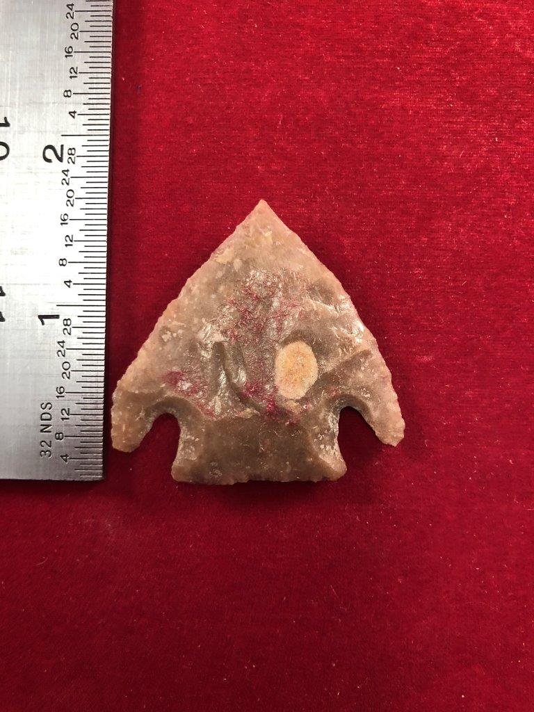 MARSHALL INDIAN ARTIFACT ARROWHEAD: THIS BEAUTIFUL NATIVE AMERICAN INDIAN ARTIFACT IS 1&1/2 INCHES LONG. IT IS FROM SOUTH TEXAS. IT WILL MAKE A GREAT ADDITION TO YOUR COLLECTION! KEY WORDS: NATIVE AMERICAN INDIAN ARTIFACT ARTIFACTS ARRO