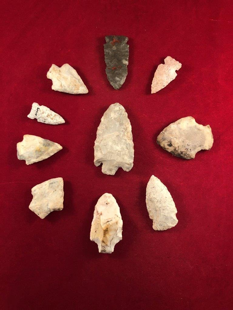 GROUP OF 10 MISSOURI POINTS   INDIAN ARTIFACT ARROWHEAD (1 of 2)