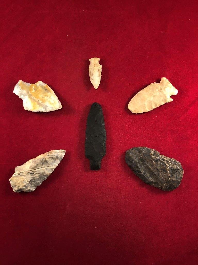 GROUP OF 6 MISSOURI POINTS   INDIAN ARTIFACT ARROWHEAD (1 of 2)