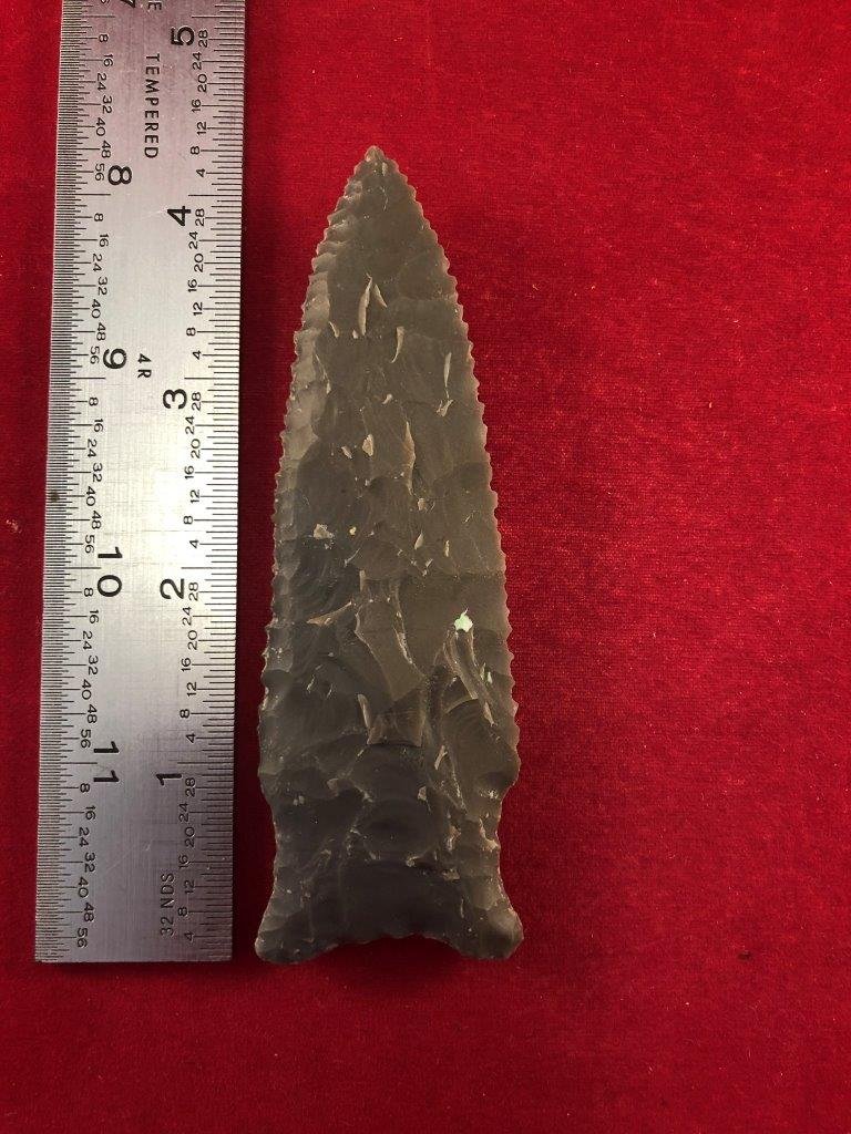 HOLLAND      INDIAN ARTIFACT ARROWHEAD (1 of 3)