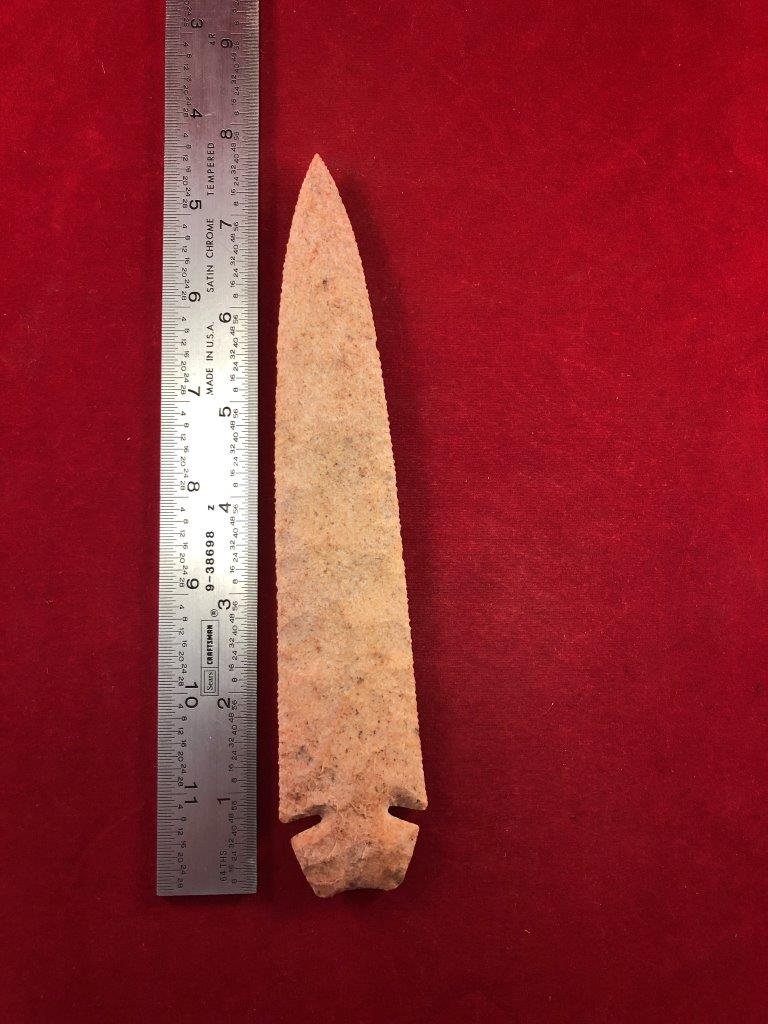 DOVETAIL  INDIAN ARTIFACT ARROWHEAD (1 of 3)