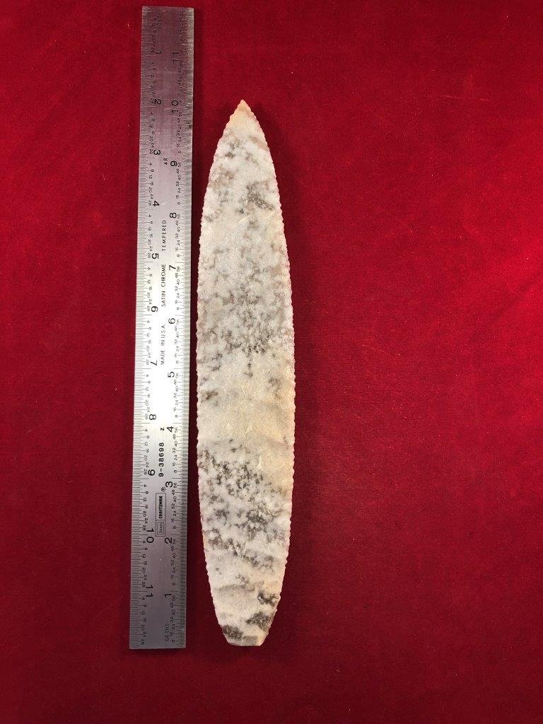 LARGE KNIFE      INDIAN ARTIFACT ARROWHEAD (1 of 3)
