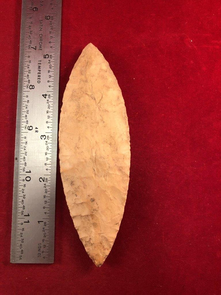 HARAHAY      INDIAN ARTIFACT ARROWHEAD (1 of 3)