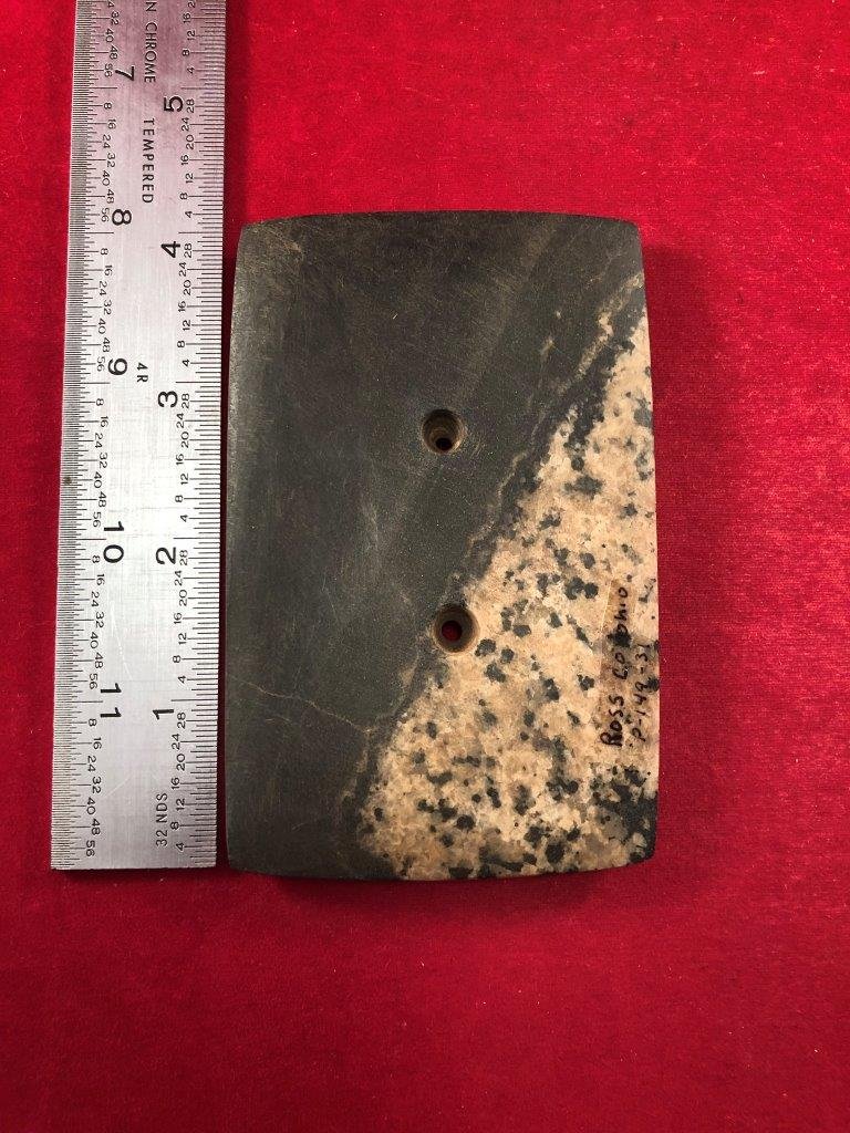 GORGET        INDIAN ARTIFACT ARROWHEAD (1 of 4)