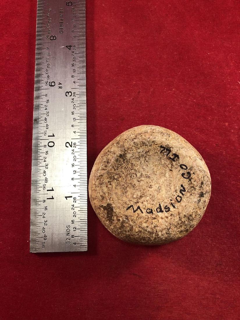 DISCOIDAL    INDIAN ARTIFACT ARROWHEAD (1 of 3)