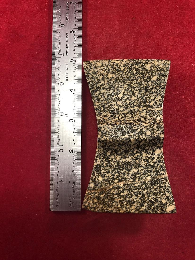 BOWTIE BANNERSTONE     INDIAN ARTIFACT ARROWHEAD (1 of 4)