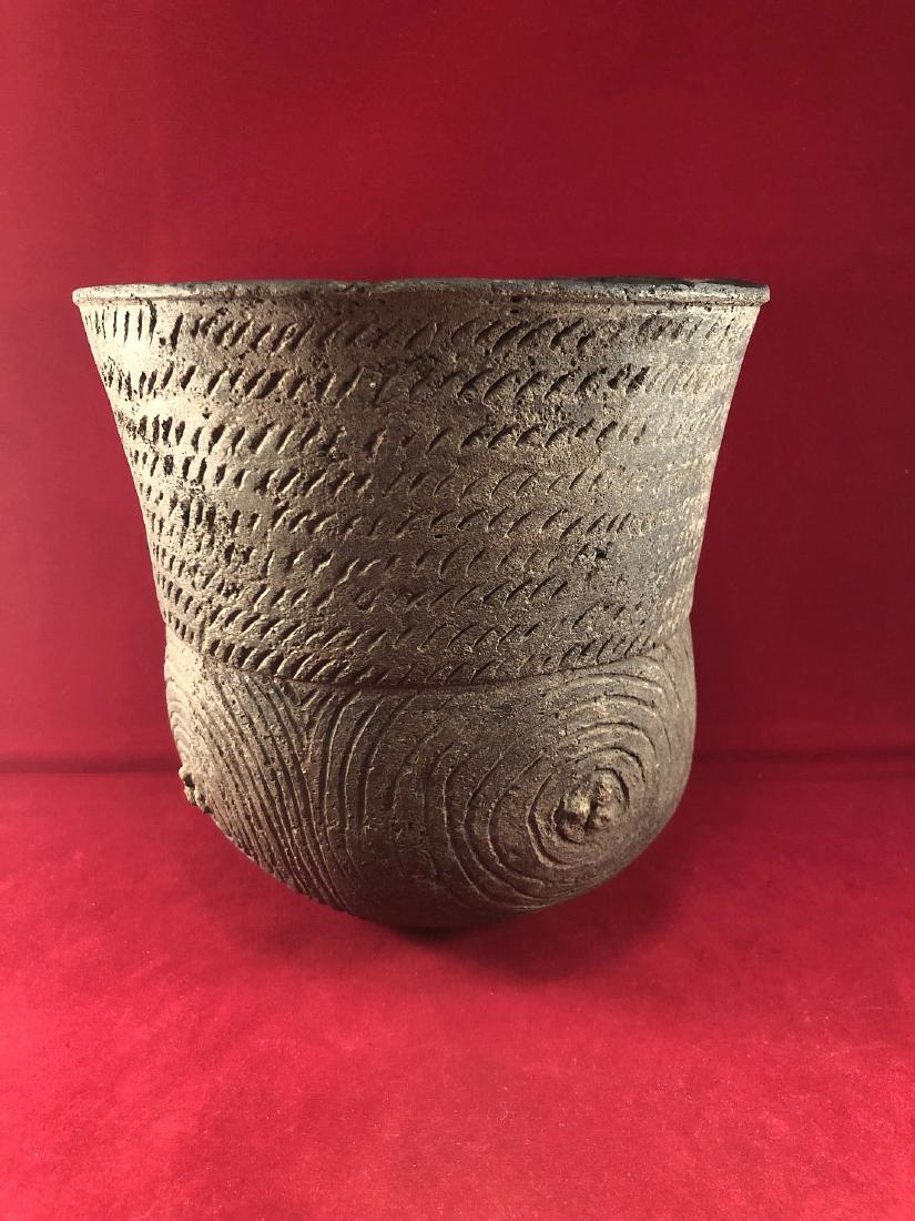 CADDO FOSTER TRAIL JAR POTTERY: THIS BEAUTIFUL NATIVE AMERICAN INDIAN ARTIFACT IS 7&1/4 INCHES TALL BY 7 INCHES WIDE. IT IS FROM LATAYETTE COUNTY ARKANSAS. IT HAS MINOR REPAIR. VERY WELL MADE EXTREMELY NICE! IT WILL MAKE A GREAT ADD