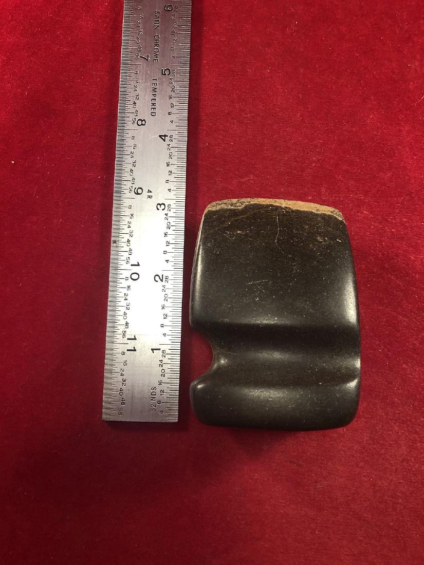 GROOVED AXE INDIAN ARTIFACT ARROWHEAD: THIS BEAUTIFUL NATIVE AMERICAN INDIAN ARTIFACT IS 2&7/8 INCHES LONG. IT IS FROM ILLINOIS. IT WILL MAKE A GREAT ADDITION TO YOUR COLLECTION! KEY WORDS: NATIVE AMERICAN INDIAN ARTIFACT ARTIFACTS ARROWHE