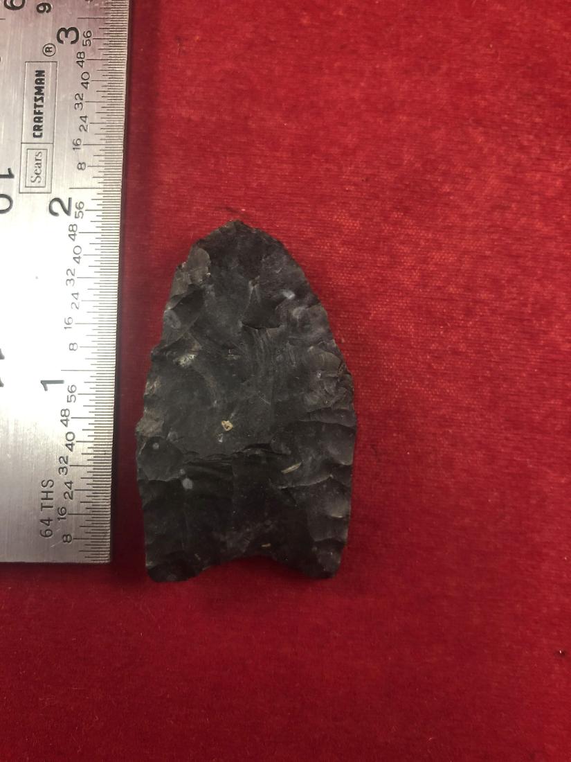 CLOVIS      INDIAN ARTIFACT ARROWHEAD (1 of 3)